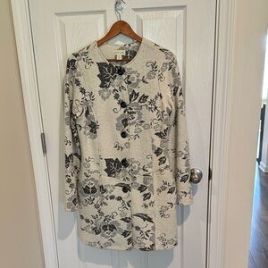 Lucy & Laurel Black and Cream Floral Blazer